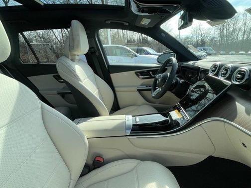 2025 Mercedes-Benz GLC 350e Base 4MATIC