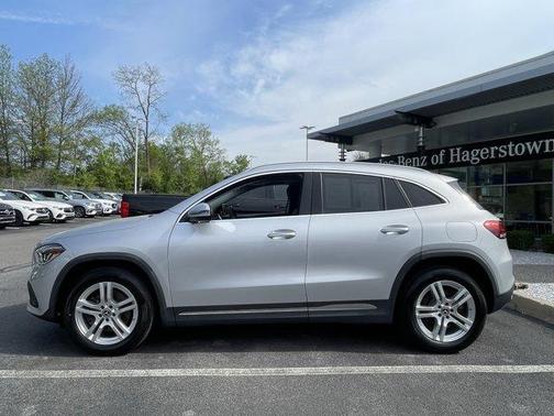 2021 Mercedes-Benz GLA 250 Base 4MATIC