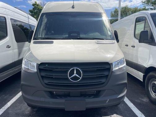 2025 Mercedes-Benz Sprinter 2500 Standard Roof