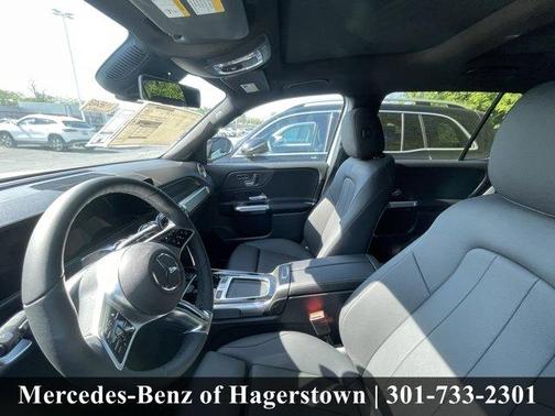 Cirrus Silver Metallic 2026 Mercedes-Benz GLB 250 Base 4MATIC