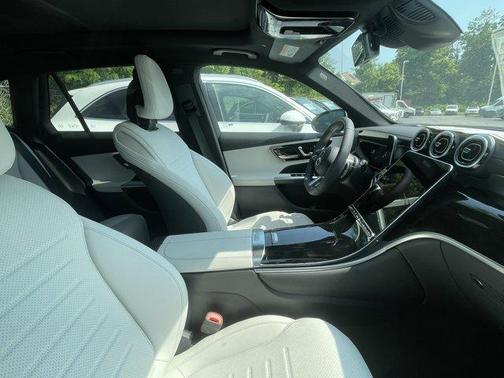2025 Mercedes-Benz GLC 350e Base 4MATIC