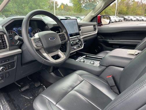 2022 Ford Expedition XLT