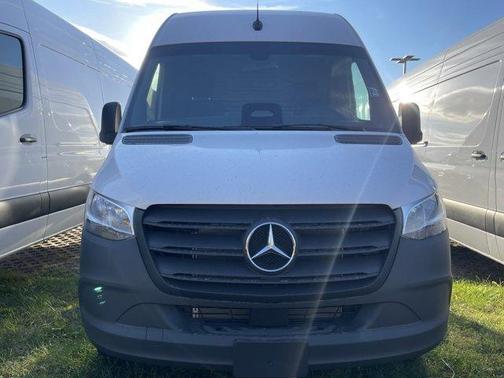 2025 Mercedes-Benz Sprinter 2500 Standard Roof