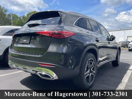 Graphite Gray Metallic 2027 Mercedes-Benz GLC 300 4MATIC