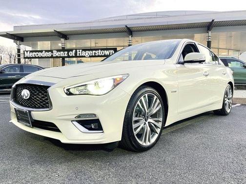 2018 INFINITI Q50 Hybrid Luxe