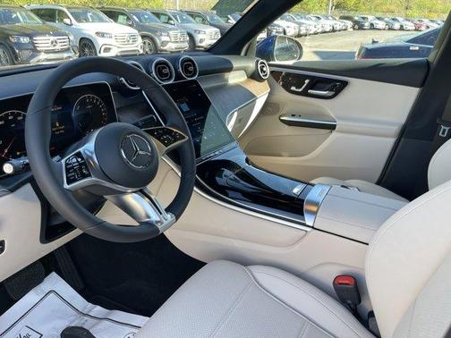 2025 Mercedes-Benz GLC 350e Base 4MATIC