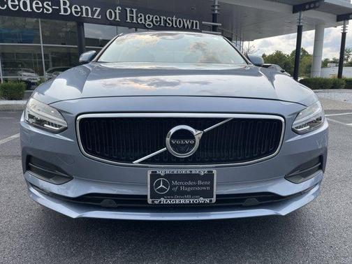 2018 Volvo S90 T6 Momentum