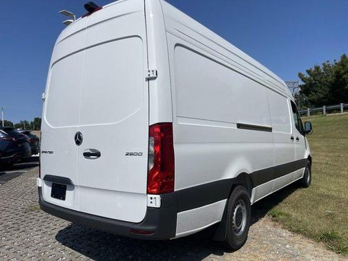2025 Mercedes-Benz Sprinter 2500 High Roof