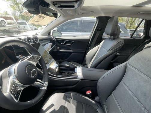 2025 Mercedes-Benz GLC 350e Base 4MATIC