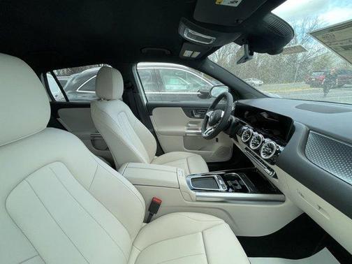 2025 Mercedes-Benz GLA 250 Base 4MATIC