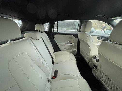 2025 Mercedes-Benz GLA 250 Base 4MATIC