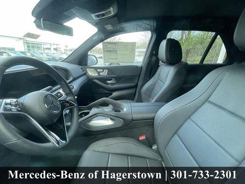 Moonlight White 2026 Mercedes-Benz GLE 450 4MATIC