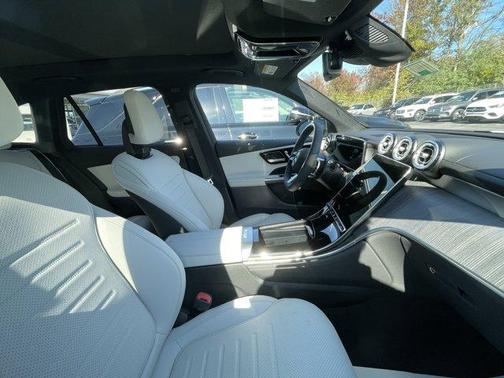 2026 Mercedes-Benz GLC 300 Base 4MATIC