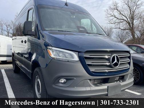 2026 Mercedes-Benz Sprinter 2500 144 WB Standard Roof Passenger