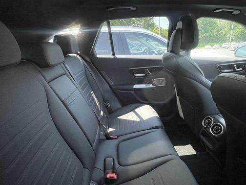 2025 Mercedes-Benz GLC 300 Base 4MATIC