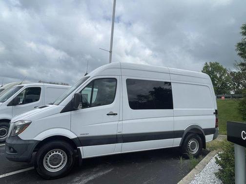 2014 Mercedes-Benz Sprinter 144 HIGH ROOF