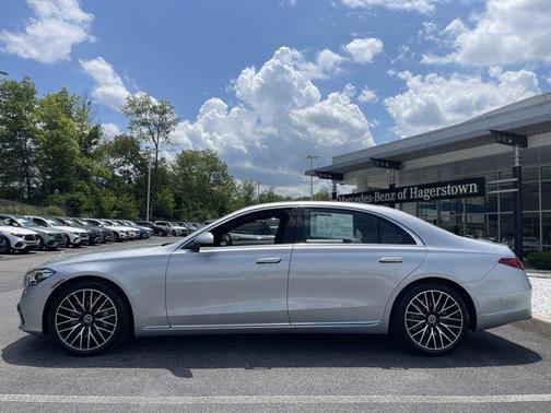 Cirrus Silver Metallic 2024 Mercedes-Benz S-Class S 580 4MATIC