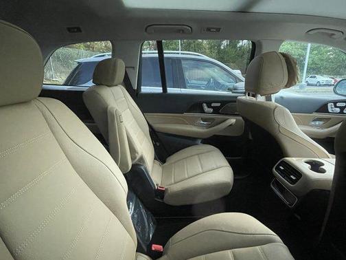2026 Mercedes-Benz GLS 450 4MATIC