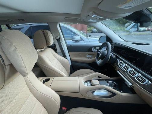 2026 Mercedes-Benz GLS 450 4MATIC