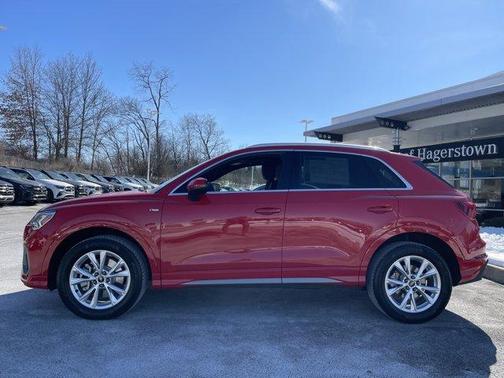 2025 Audi Q3 45 S line Premium