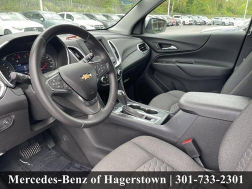 Silver Ice Metallic 2020 Chevrolet Equinox 2LT