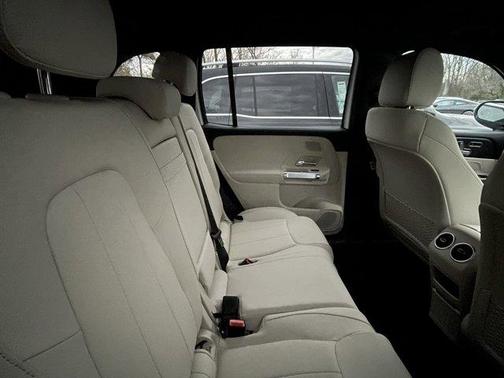 2025 Mercedes-Benz GLB 250 Base 4MATIC