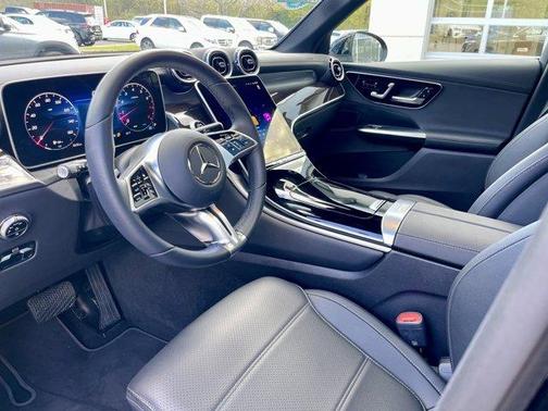 2025 Mercedes-Benz GLC 300 Base 4MATIC