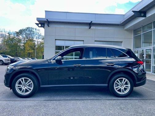2025 Mercedes-Benz GLC 300 Base 4MATIC
