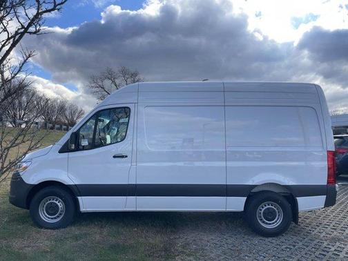 2025 Mercedes-Benz Sprinter 2500 Standard Roof
