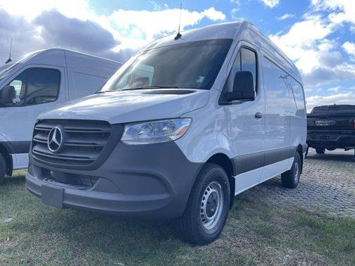 2025 Mercedes-Benz Sprinter 2500 Standard Roof