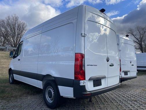 2025 Mercedes-Benz Sprinter 2500 Standard Roof
