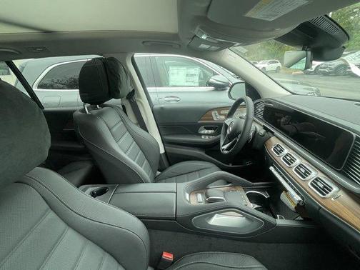 2026 Mercedes-Benz GLS 450 4MATIC