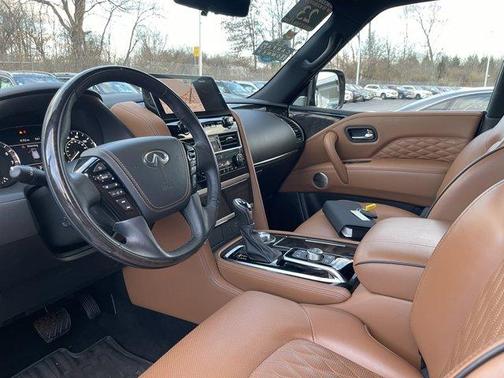2023 INFINITI QX80 SENSORY