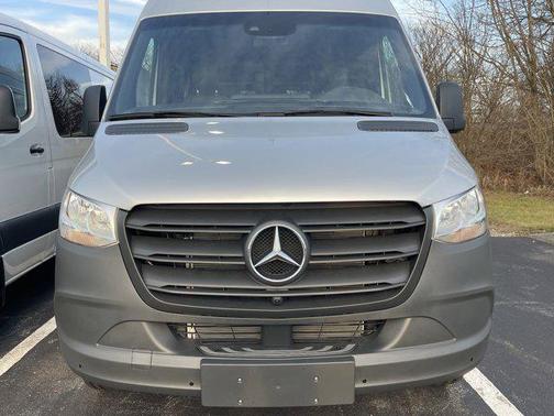 2024 Mercedes-Benz Sprinter 2500 144 WB Standard Roof Passenger