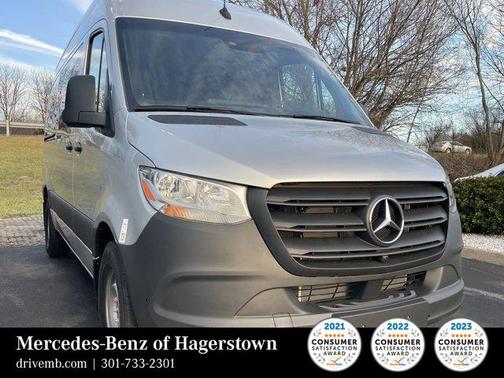 2024 Mercedes-Benz Sprinter 2500 144 WB Standard Roof Passenger