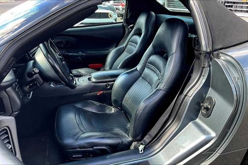 2003 Chevrolet Corvette 