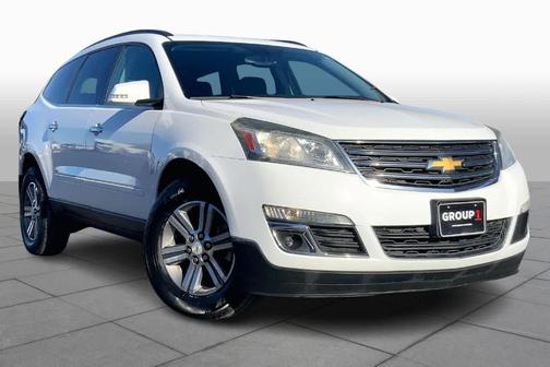 Summit White 2017 Chevrolet Traverse 2LT