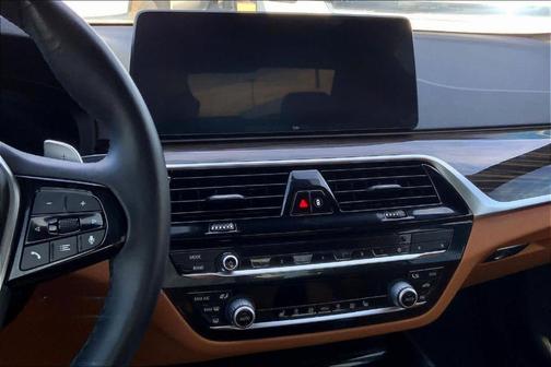 2021 BMW 530 i xDrive