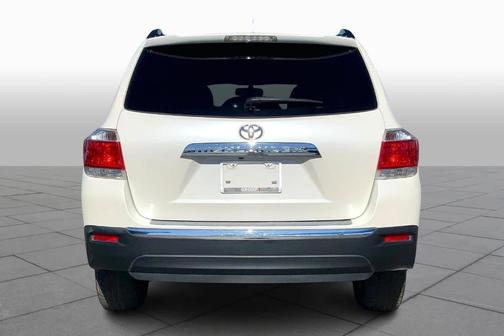 2013 Toyota Highlander SE