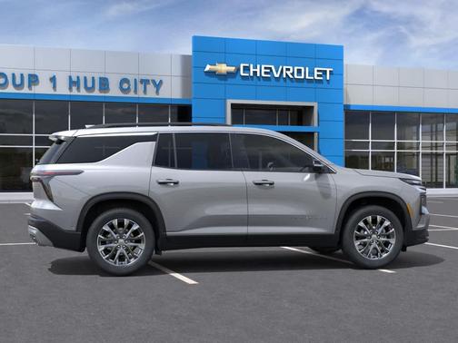 Sterling Gray Metallic 2026 Chevrolet Traverse LT