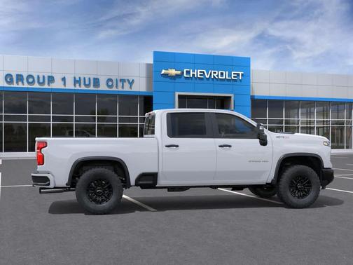 Summit White 2026 Chevrolet Silverado 2500 Crew Cab, Standard Bed, XR2, 4WD