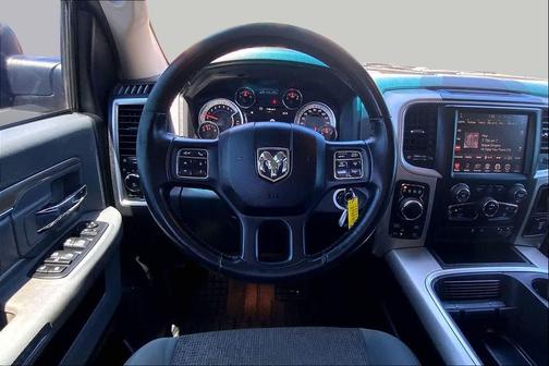 Brilliant Black Crystal Pearlcoat 2016 RAM 1500 Lone Star