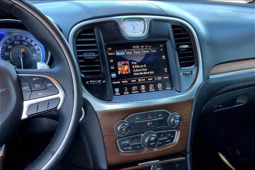 2015 Chrysler 300C Platinum
