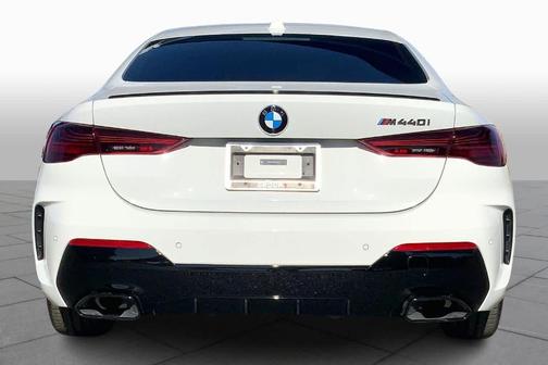2025 BMW M440 i