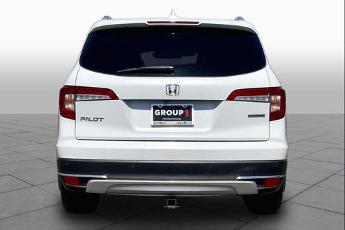 Platinum White Pearl 2021 Honda Pilot Touring 8-Passenger
