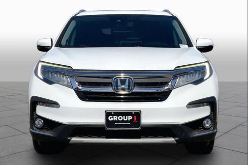 Platinum White Pearl 2021 Honda Pilot Touring 8-Passenger