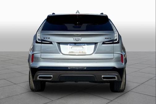 Argent Silver Metallic 2025 Cadillac XT4 Sport