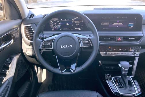 2025 Kia Seltos EX
