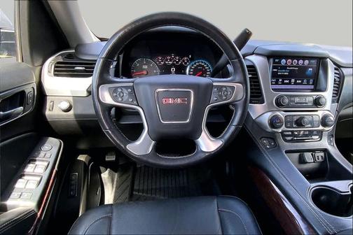 Quicksilver Metallic 2017 GMC Yukon XL SLT