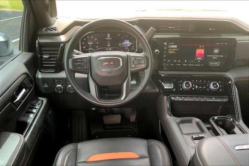2024 GMC Sierra 2500 AT4